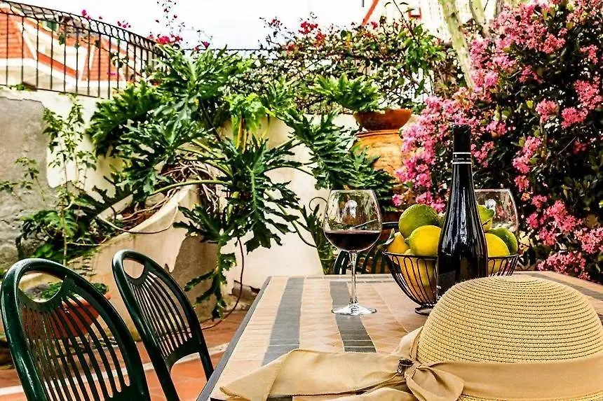 Ida House Apartment Giardini Naxos 0*,  Italy