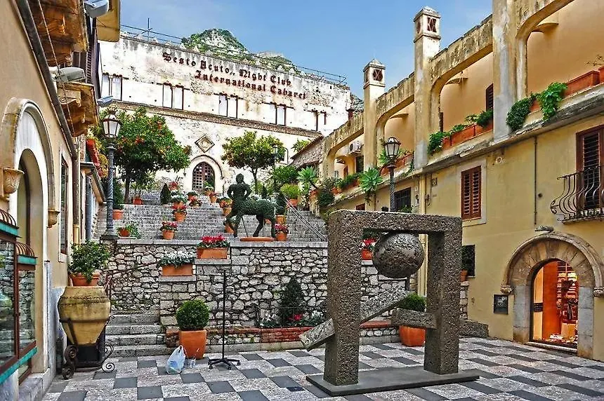 Ida House Apartment Giardini Naxos